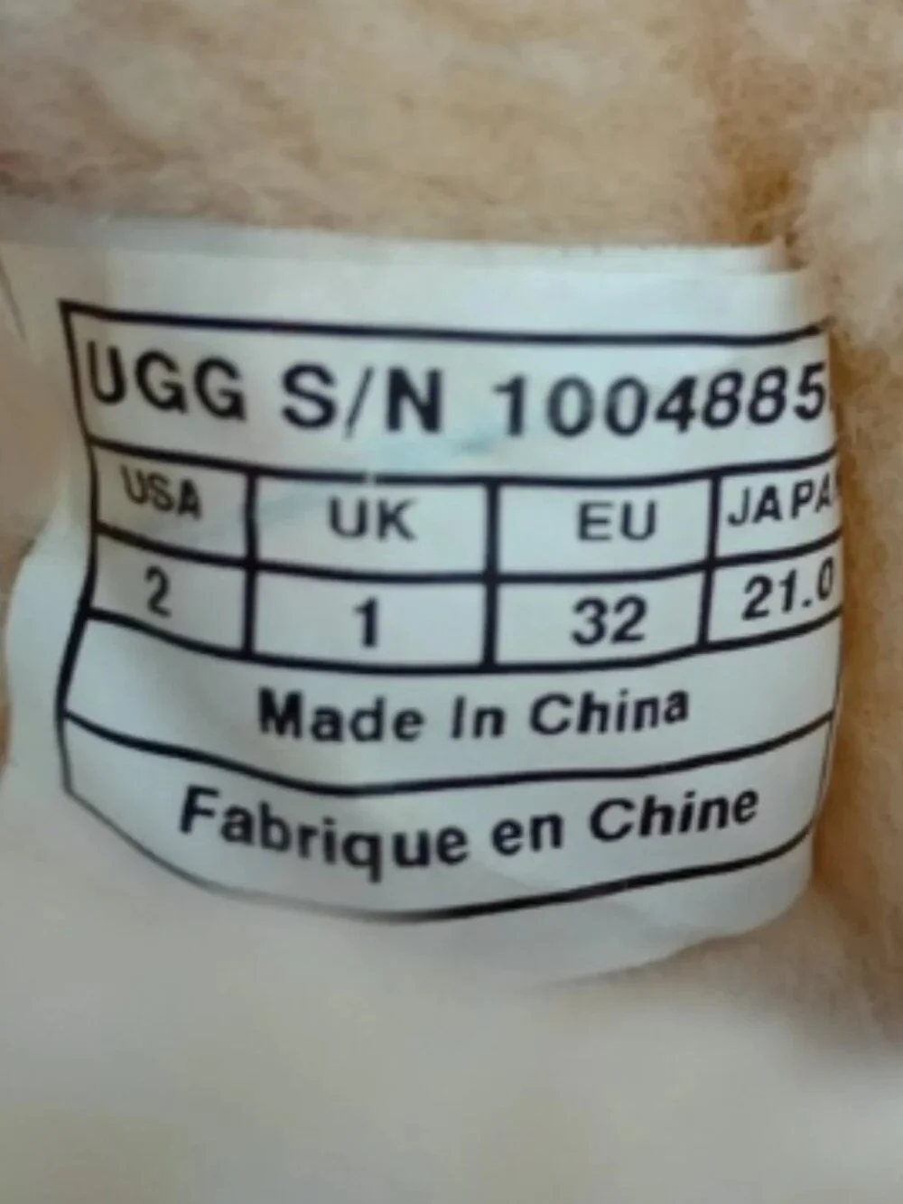 Ugg Australia‎ Classic Kid's Girl's Size 2 Fur Lined Black Sequined Boots